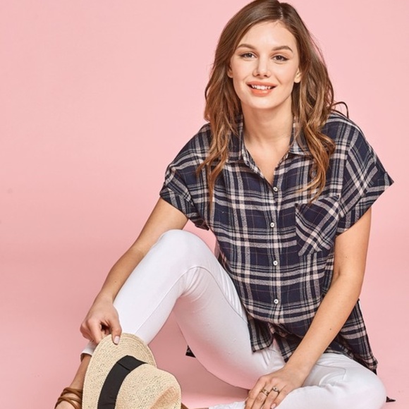 Oversized Plaid Shirt w/ boho pattern on back - Picture 7 of 8